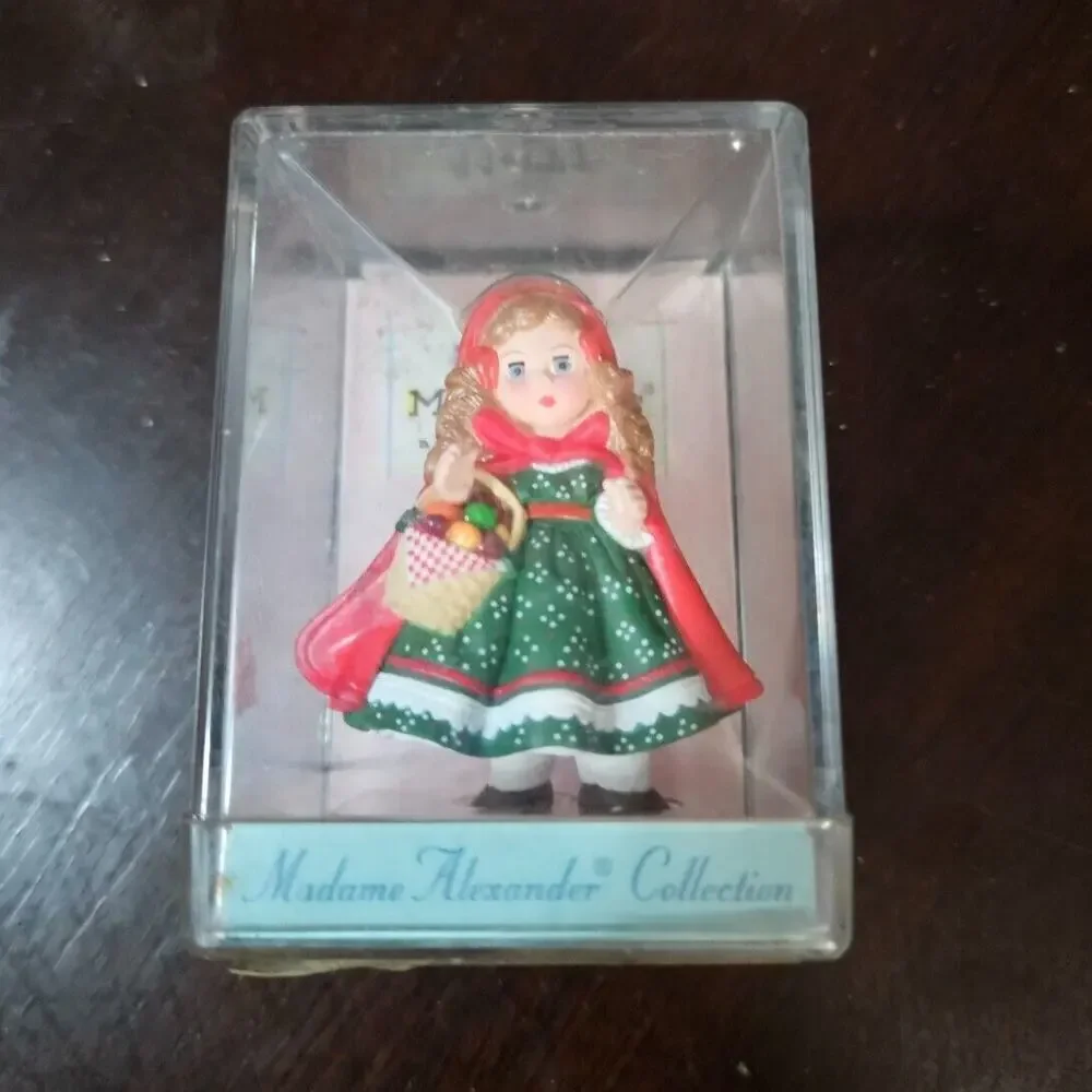 Hallmark Merry Miniatures 2000 Madame Alexander Little Red Riding Hood Doll 1991